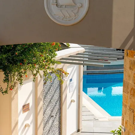 Angelo Del'arte Estate