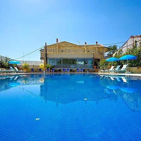 Angelo Del'arte Estate Hotel