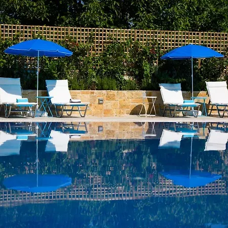 Angelo Del'arte Estate Hotell