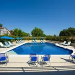 Angelo Del'arte Estate Hotel Kanálion