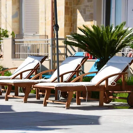 Angelo Del'arte Estate Otel 4*